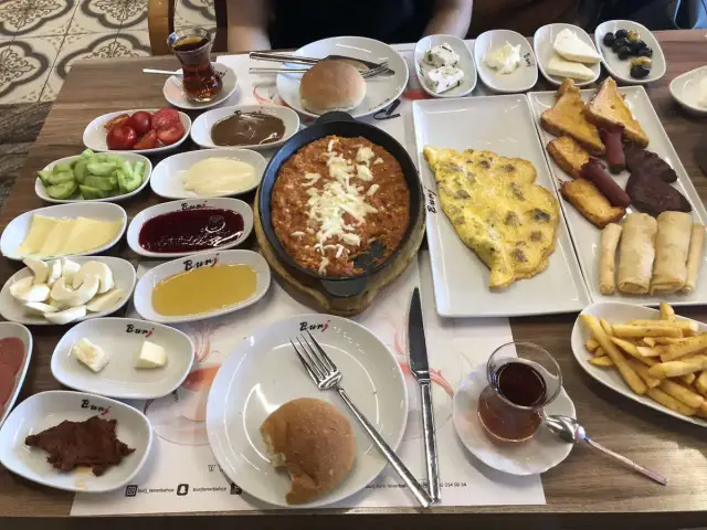 Burj Cafe'nin yemek ve ambiyans fotoğrafları 25