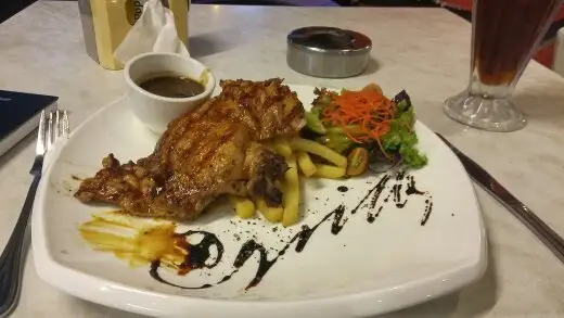 @Grills De Cafe Restaurant Food Photo 3