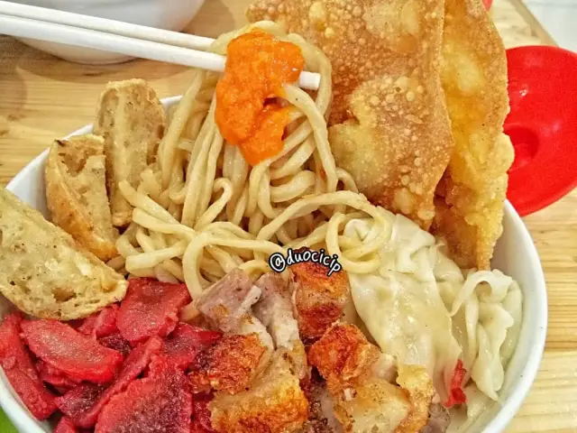 Gambar Makanan Bakmi Pangsit Palu 15