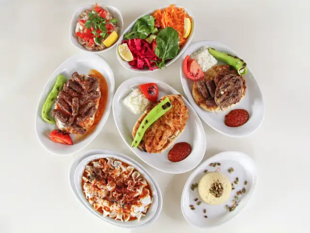 Cızbız Köfte'nin yemek ve ambiyans fotoğrafları 1