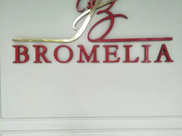 Bromelia Indonesian Cafe & Resto