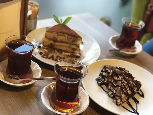 Badem Çikolata & Cafe'nin yemek ve ambiyans fotoğrafları 20