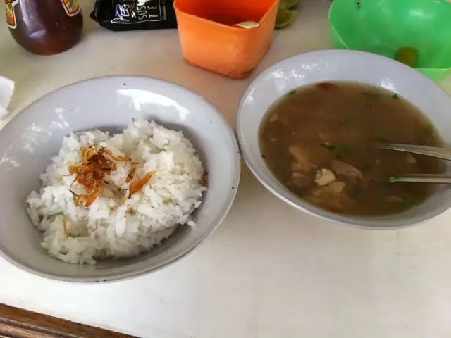Gambar Makanan Warung Sop Ayam Pak No Solo 10