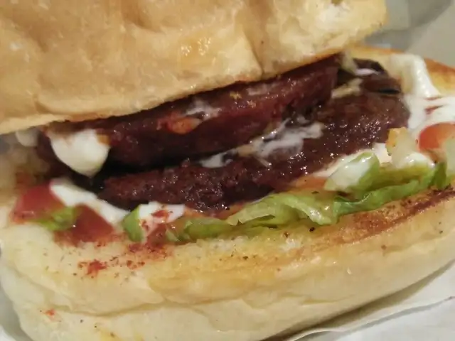 KAYANA KEBAB & BURGER