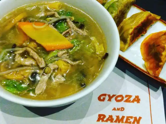 Gyoza & Ramen House Food Photo 19
