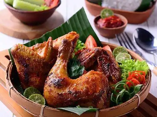 Ayam Kampus, Kejaksan