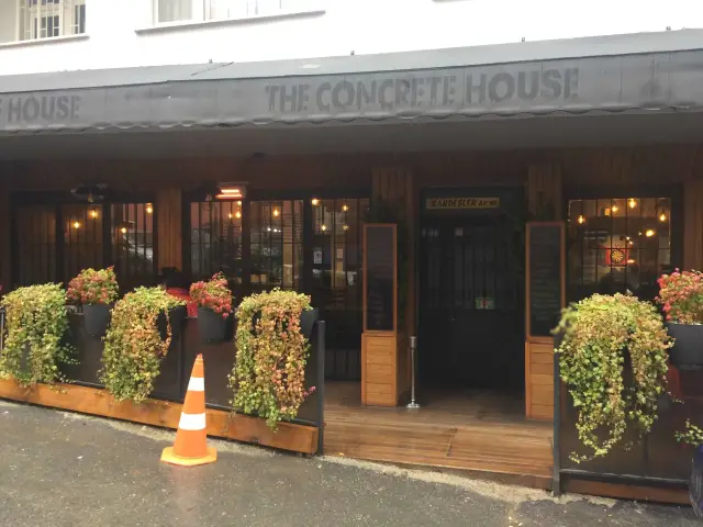 The Concrete House'nin yemek ve ambiyans fotoğrafları 3