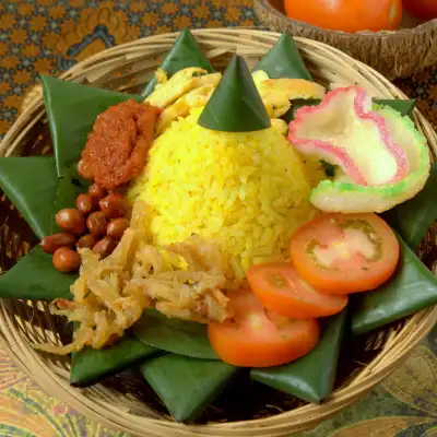 NASI KAKCHUT KG.BERJAYA (NASI KUNING)