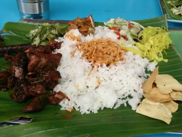 Nasi Daun Pisang Yazid Food Photo 3