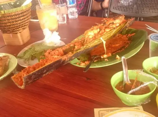 Gambar Makanan Pondok Ikan Bakar Kalimantan 9