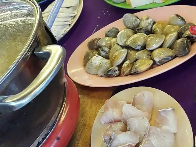 Chin Chin Ho (Ketam) Steamboat Restaurant Food Photo 8