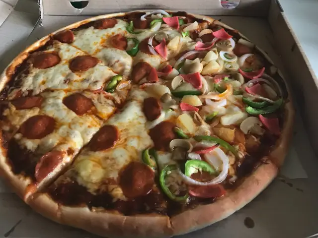 Ysa's Homemade Pizza - Arabella Homes Road