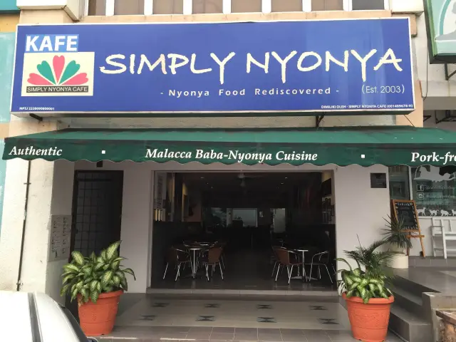Simply Nyonya Food Photo 3