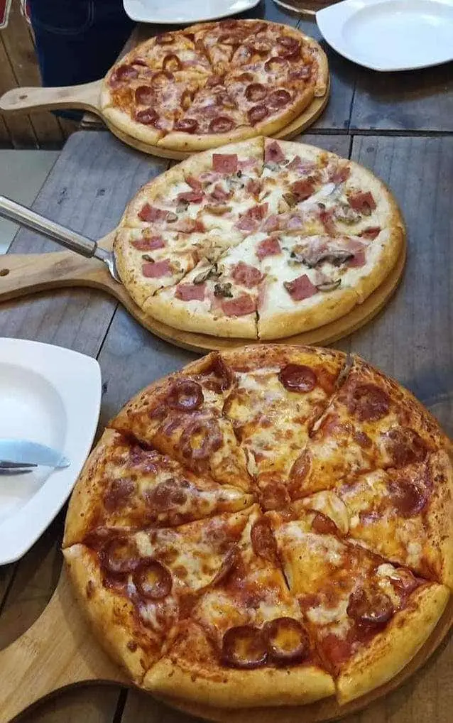 Pizza Monte Food Photo 12