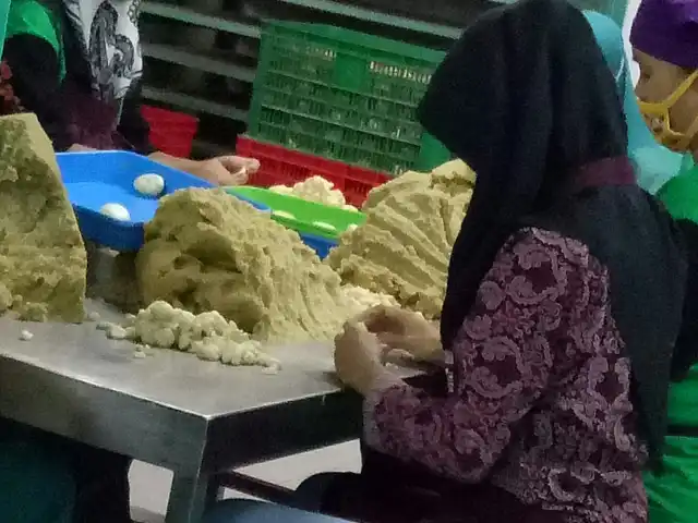 Gambar Makanan Pusat Pembuatan Bakpia Pathok 25 13