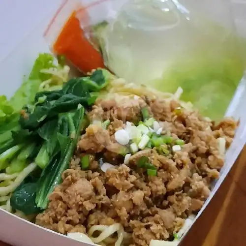 Gambar Makanan Mie Daun Bawang, Denpasar 3