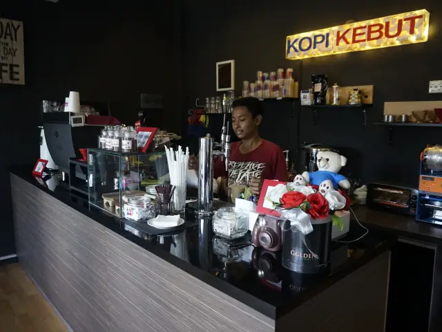 Gambar Makanan Kopi Kebut 13