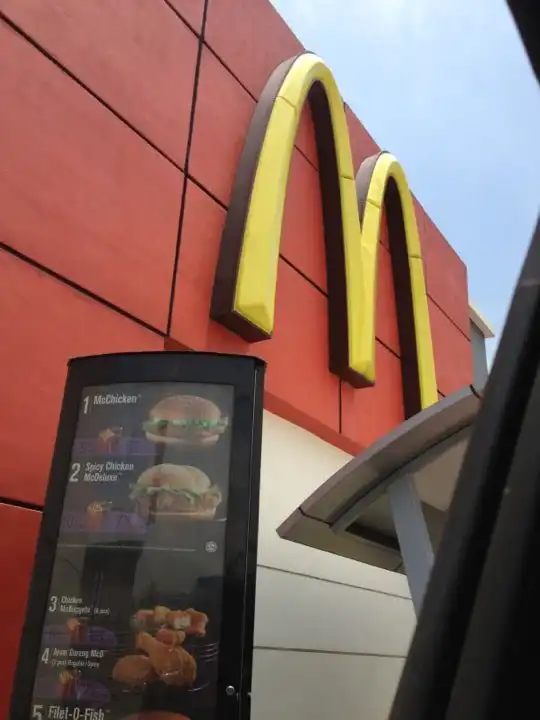 McDonald's & McCafé Food Photo 3