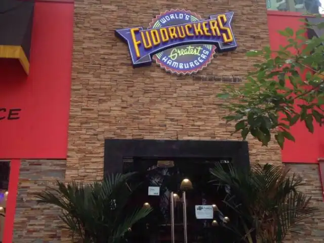 Fuddruckers