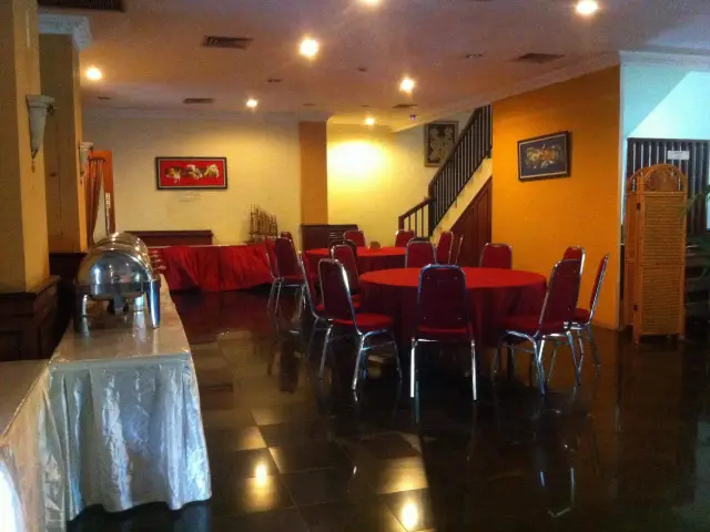 Gambar Makanan Restaurant Cokro Kembang - Hotel Desa Wisata TMII 5