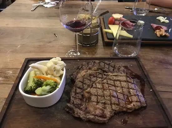 B12 Steak & Kasap'nin yemek ve ambiyans fotoğrafları 22