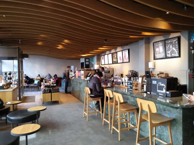 Starbucks Reserve'nin yemek ve ambiyans fotoğrafları 3