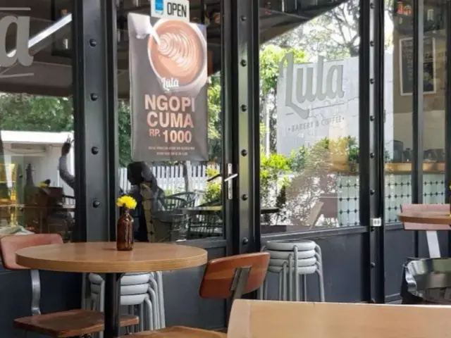 Gambar Makanan Lula Bakery & Coffee 5