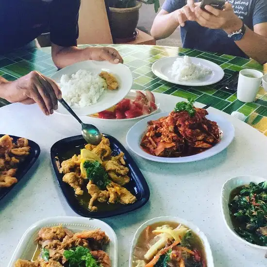 Saujana Seafood Restaurant