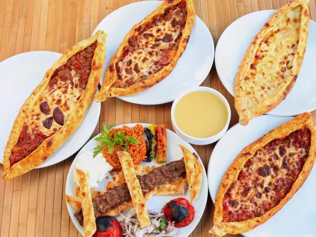 Öz Eryılmaz Kebap & Lahmacun & Pide'nin yemek ve ambiyans fotoğrafları 1