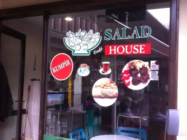 Salad House Cafe'nin yemek ve ambiyans fotoğrafları 16