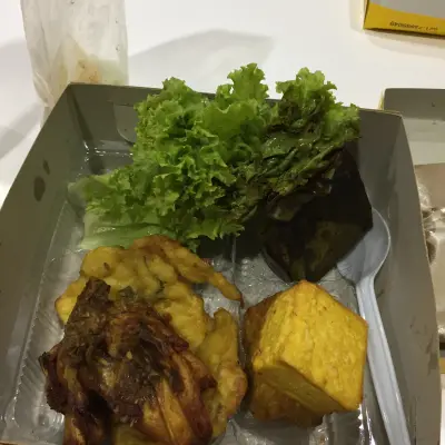 Rumah Makan Tahu SB