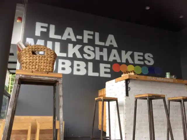 Gambar Makanan FLA-FLA MILKSHAKES Street Bar 1