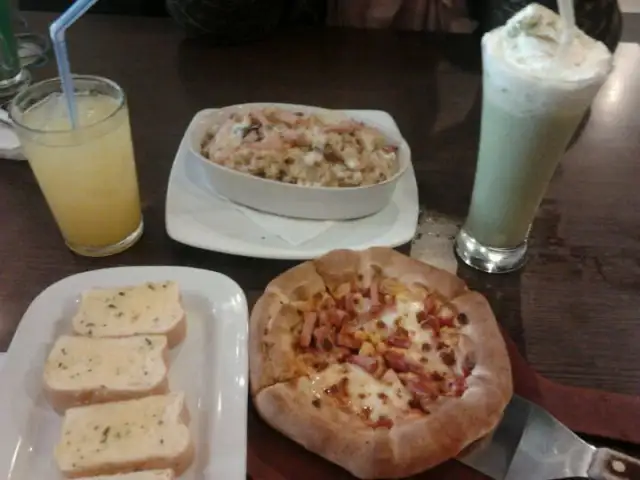 Gambar Makanan Pizza Hut 3