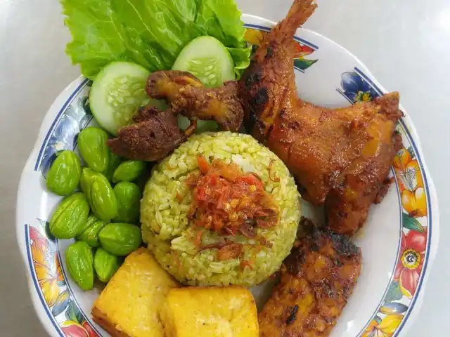 Gambar Makanan Nasi Uduk 126 16