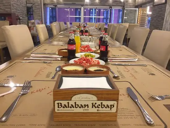 Köfte's Balaban Kebap'nin yemek ve ambiyans fotoğrafları 9