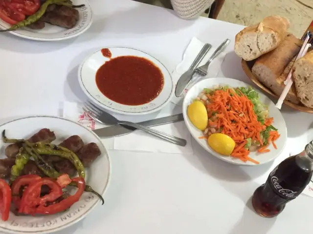 Tarihi Özkan Köftecisi'nin yemek ve ambiyans fotoğrafları 30