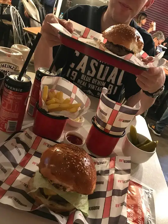 Burger Lab'nin yemek ve ambiyans fotoğrafları 14