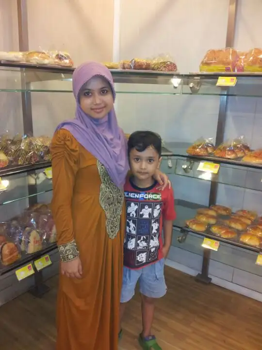 Gambar Makanan INTI bakery & cake 3