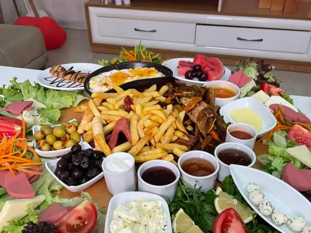 Farfara Cafe & Bistro'nin yemek ve ambiyans fotoğrafları 6