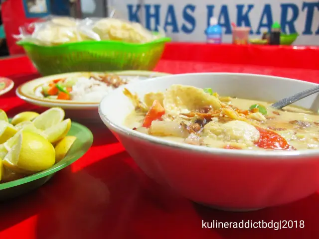 Gambar Makanan Sop Kaki Sapi & Babat Khas Jakarta 4