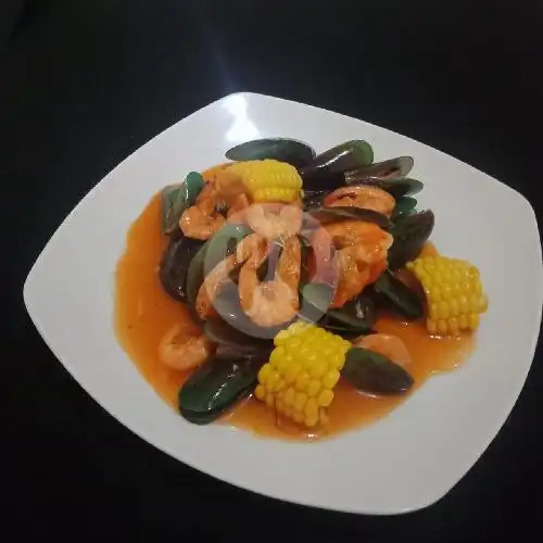Gambar Makanan Pawon Seafood Jebres, Brigjen Katamso 16