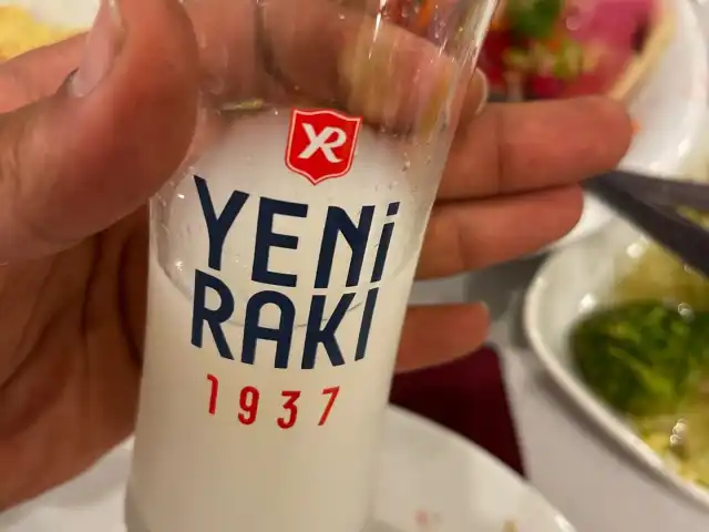 Kumkapı Meyhaneleri Sokağı'nin yemek ve ambiyans fotoğrafları 19