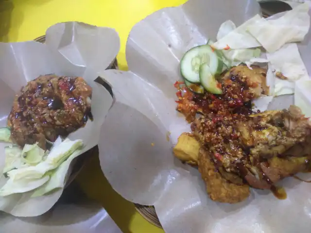 Ayam Gepuk Pak Gembus Food Photo 4