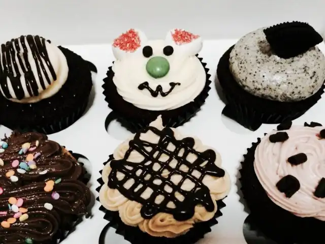 Gambar Makanan Twelve Cupcakes 17