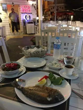 Med Cezir Fast Food'nin yemek ve ambiyans fotoğrafları 1