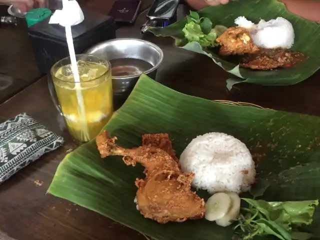 Gambar Makanan Ayam penyet cindelaras 16