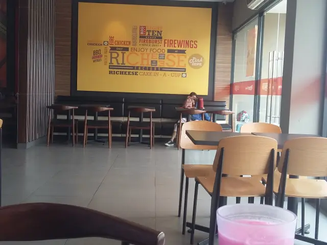 Gambar Makanan Richeese Factory 8