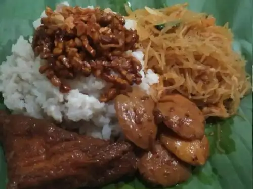 Nasi uduk Saban Sore 