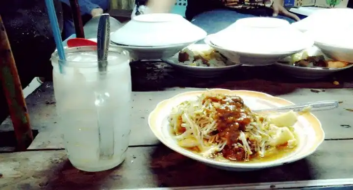 Gambar Makanan Lontong Balap Pak Gendut 3