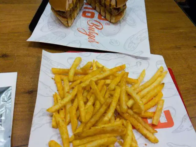 Mono Burger'nin yemek ve ambiyans fotoğrafları 39